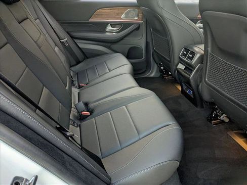 Used 2025 Mercedes-Benz GLE 450e 4MATIC image 20