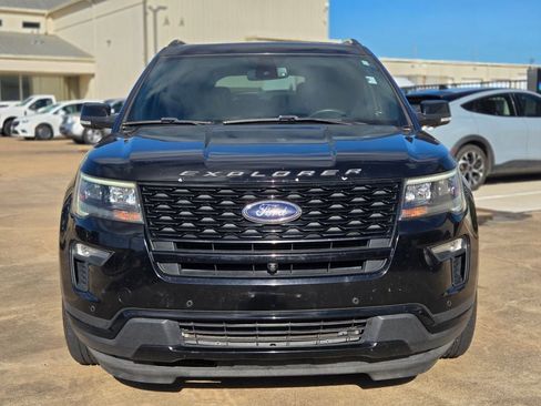 Used 2018 Ford Explorer Sport w/ Equipment Group 401A AWD/4WD image 2