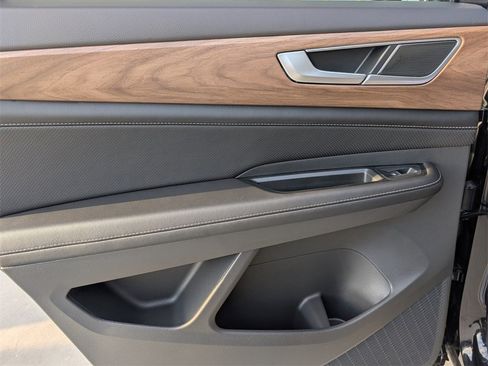 New 2026 Volkswagen Atlas SE image 24