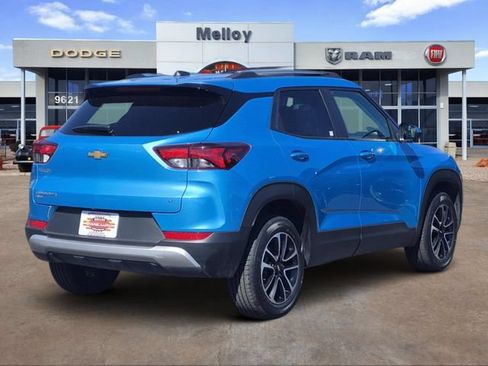 Used 2025 Chevrolet TrailBlazer LT AWD/4WD image 4