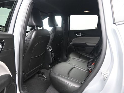 Used 2025 Jeep Compass Limited AWD/4WD image 25
