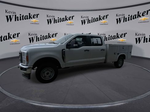 Used 2023 Ford F250 XL w/ XL Chrome Package image 1