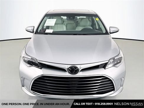 Used 2016 Toyota Avalon Touring image 2