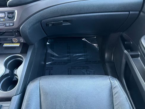 Certified 2023 Honda Passport EX-L image 28