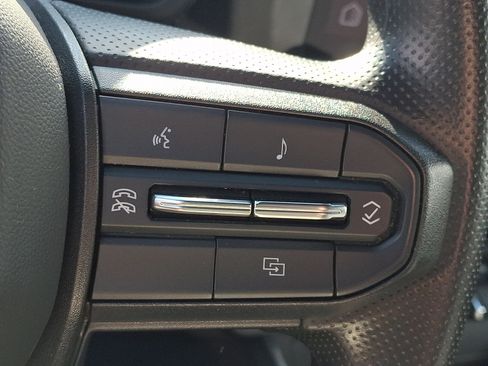 Used 2024 Chevrolet Colorado Trail Boss w/ Technology Package AWD/4WD image 23