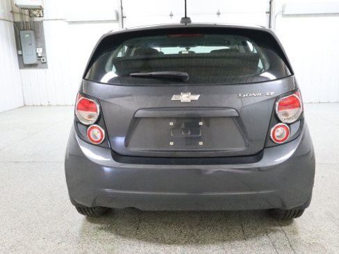 Used 2015 Chevrolet Sonic LT FWD image 8