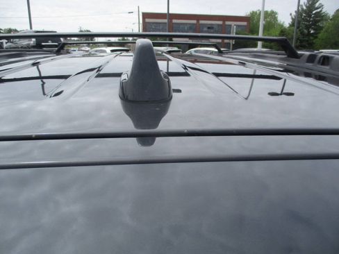 Used 2020 Chrysler Voyager Lxi FWD image 35