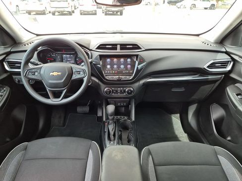 Used 2023 Chevrolet TrailBlazer LT w/ Convenience Package FWD image 20