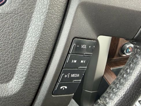 Used 2013 Ford F150 Lariat w/ Luxury Equipment Group image 12
