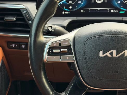 Used 2024 Kia Telluride SX Prestige X-Pro image 32