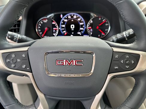 Certified 2023 GMC Acadia Denali w/ Denali Technology Package image 26