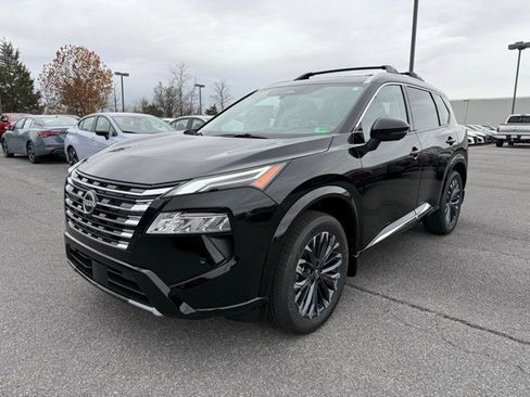 New 2026 Nissan Rogue Platinum w/ Platinum Premium Package image 2