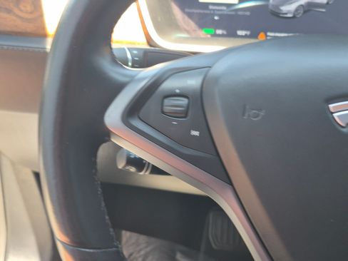 Used 2021 Tesla Model S AWD image 17