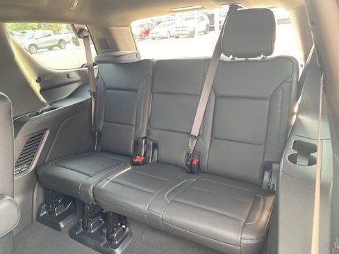 Used 2025 GMC Yukon Denali RWD image 59
