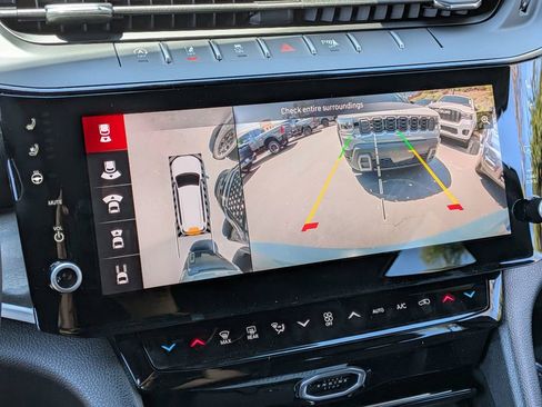 New 2026 Jeep Grand Cherokee L Limited AWD/4WD image 16