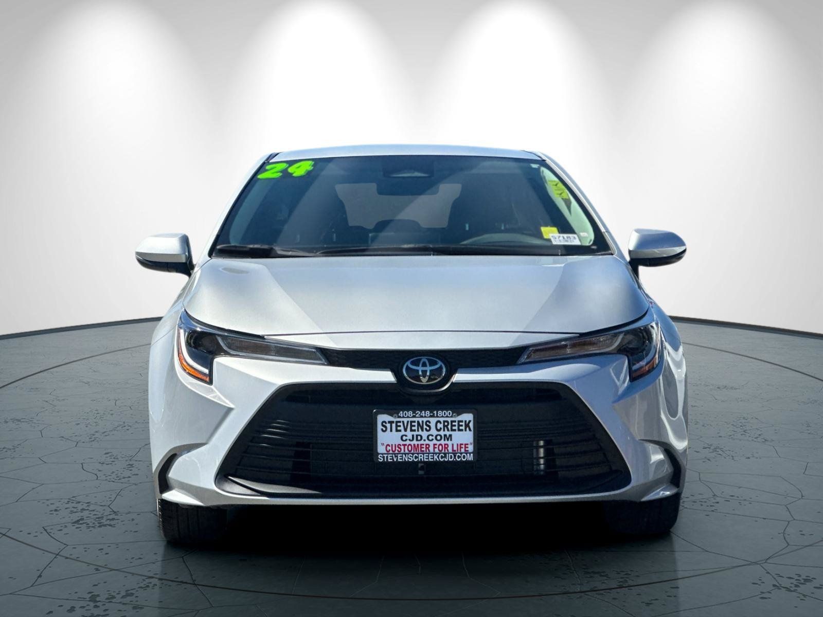 Used 2024 Toyota Corolla LE FWD image 9