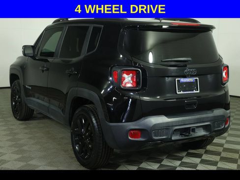 Used 2019 Jeep Renegade Altitude w/ Quick Order Package 2XM AWD/4WD image 4