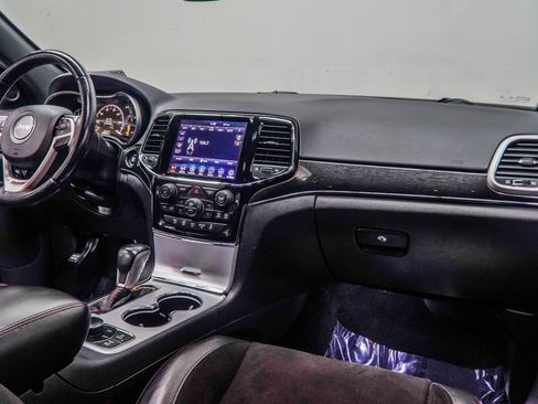 Used 2020 Jeep Grand Cherokee Trailhawk w/ Interior Metal Package AWD/4WD image 19