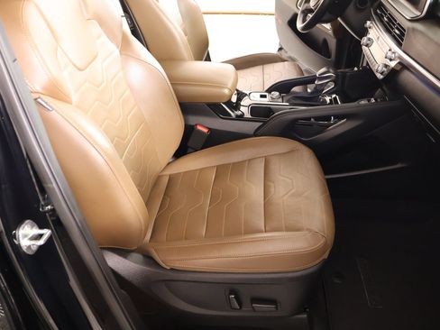Used 2022 Kia Telluride SX w/ SX Prestige Package AWD/4WD image 15