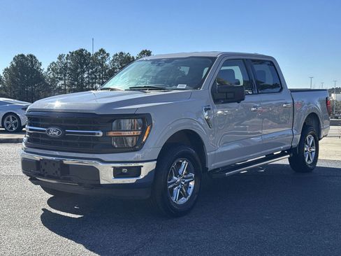 Used 2024 Ford F150 XLT image 5