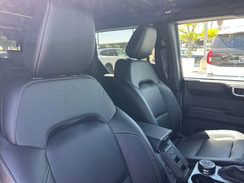 New 2026 Ford Bronco Outer Banks AWD/4WD image 18