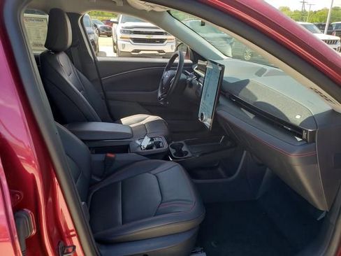Used 2025 Ford Mustang Mach-E Premium w/ Sport Appearance Package AWD/4WD image 19