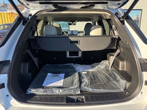 New 2026 Mitsubishi Outlander SE image 4