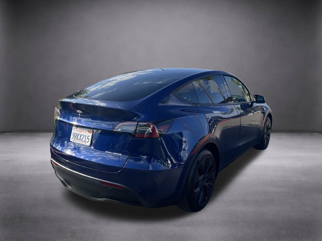 Used 2025 Tesla Model Y Long Range AWD/4WD image 7