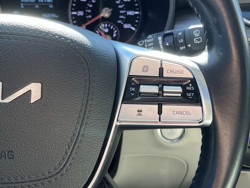 Used 2022 Kia Telluride EX w/ EX Premium Package image 17