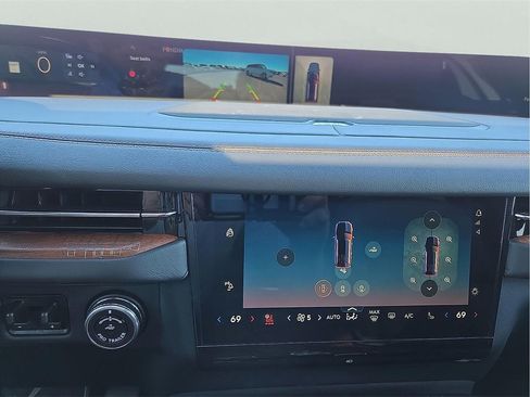 New 2026 Lincoln Navigator Black Label image 19