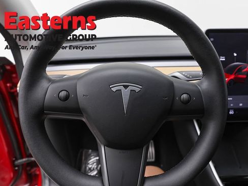Used 2020 Tesla Model Y Long Range AWD/4WD image 10