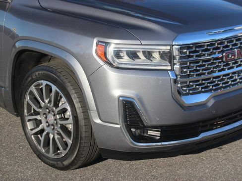 Used 2021 GMC Acadia Denali w/ Denali Technology Package image 9