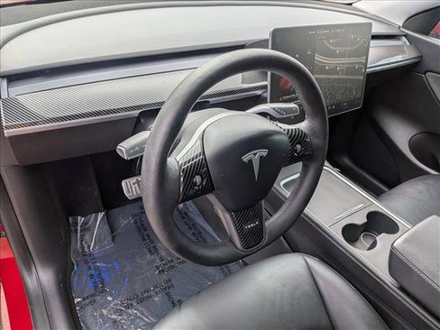 Used 2021 Tesla Model Y Long Range image 10