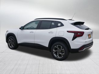 New 2026 Chevrolet Trax LT w/ LT Convenience Package FWD video 2
