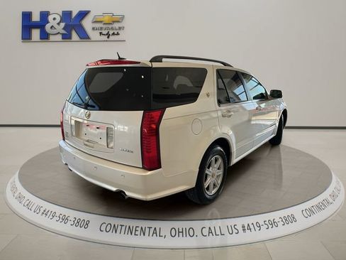 Used 2005 Cadillac SRX w/ Preferred Equipment Group AWD/4WD image 6