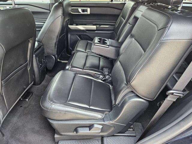 Used 2023 Ford Explorer XLT w/ Equipment Group 202A RWD image 26