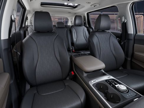 New 2026 Kia Carnival SX FWD image 17