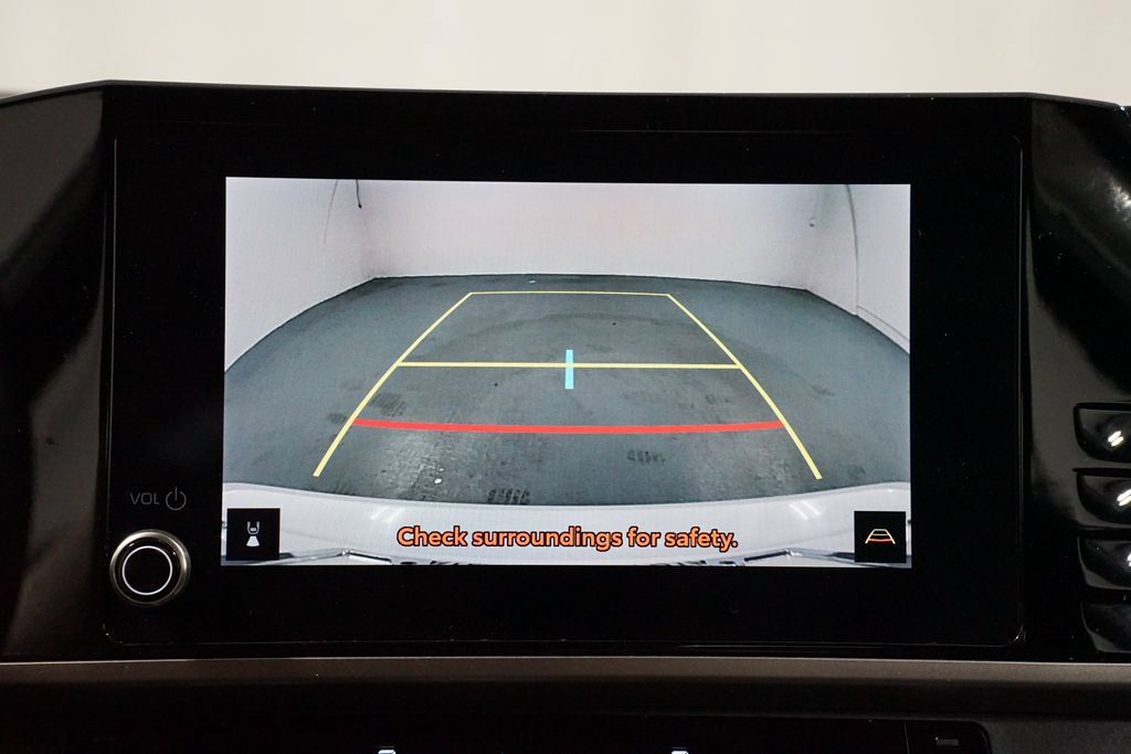 Certified 2025 Toyota Camry SE FWD image 20