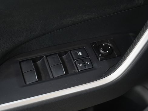 Used 2019 Toyota RAV4 Limited image 20