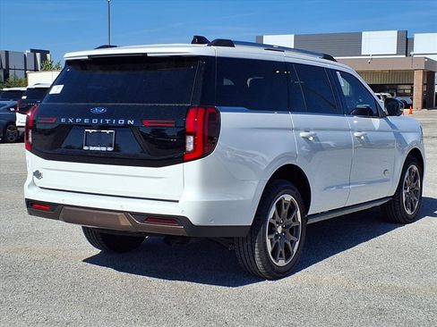 New 2025 Ford Expedition King Ranch image 4