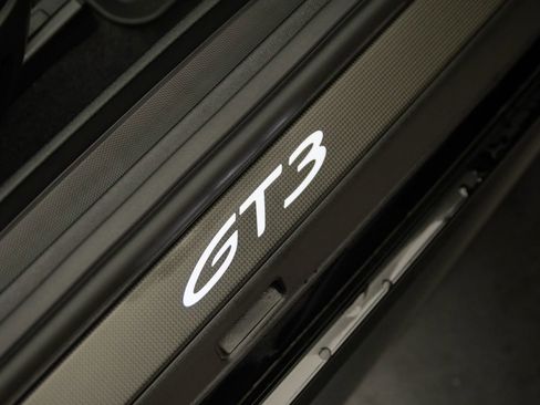 Used 2022 Porsche 911 GT3 RWD image 32