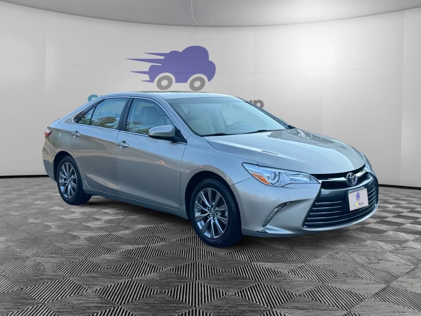 Used 2015 Toyota Camry XLE w/ Convenience Package FWD image 7