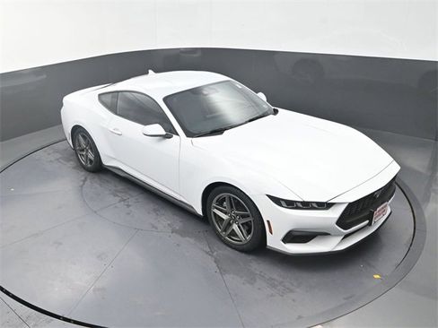 Used 2024 Ford Mustang Coupe image 15