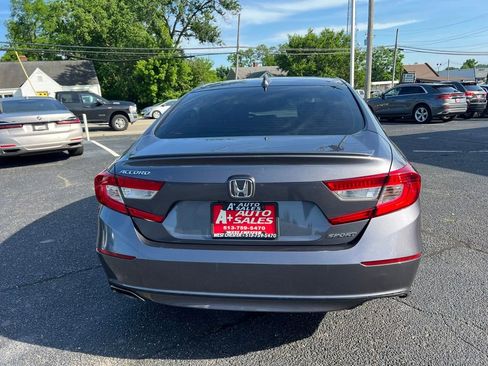 Used 2018 Honda Accord Sport image 7