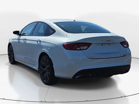 Used 2015 Chrysler 200 S FWD image 8