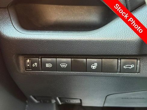 Used 2025 Toyota RAV4 XLE w/ Convenience Package image 29