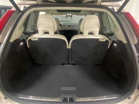 Used 2025 Volvo XC90 B5 Plus w/ Protection Package AWD/4WD image 8