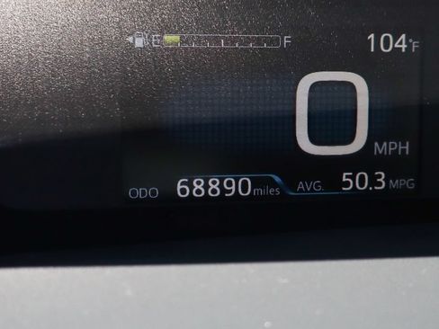 Used 2020 Toyota Prius LE FWD image 30