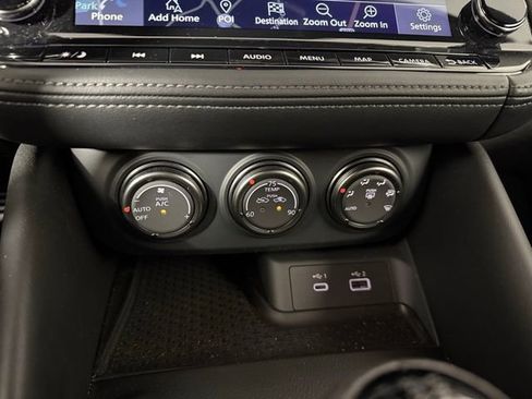 Used 2023 Nissan Z Performance w/ Floor Mat Package (L93) image 31