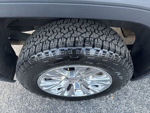 Certified 2022 GMC Sierra 1500 Denali w/ Technology Package image 40